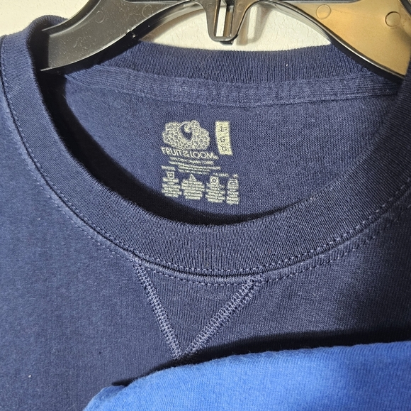 Fruit of The Loom Older Blue and Navy Sleeveless Tops Size Large - Picture 3 of 6
